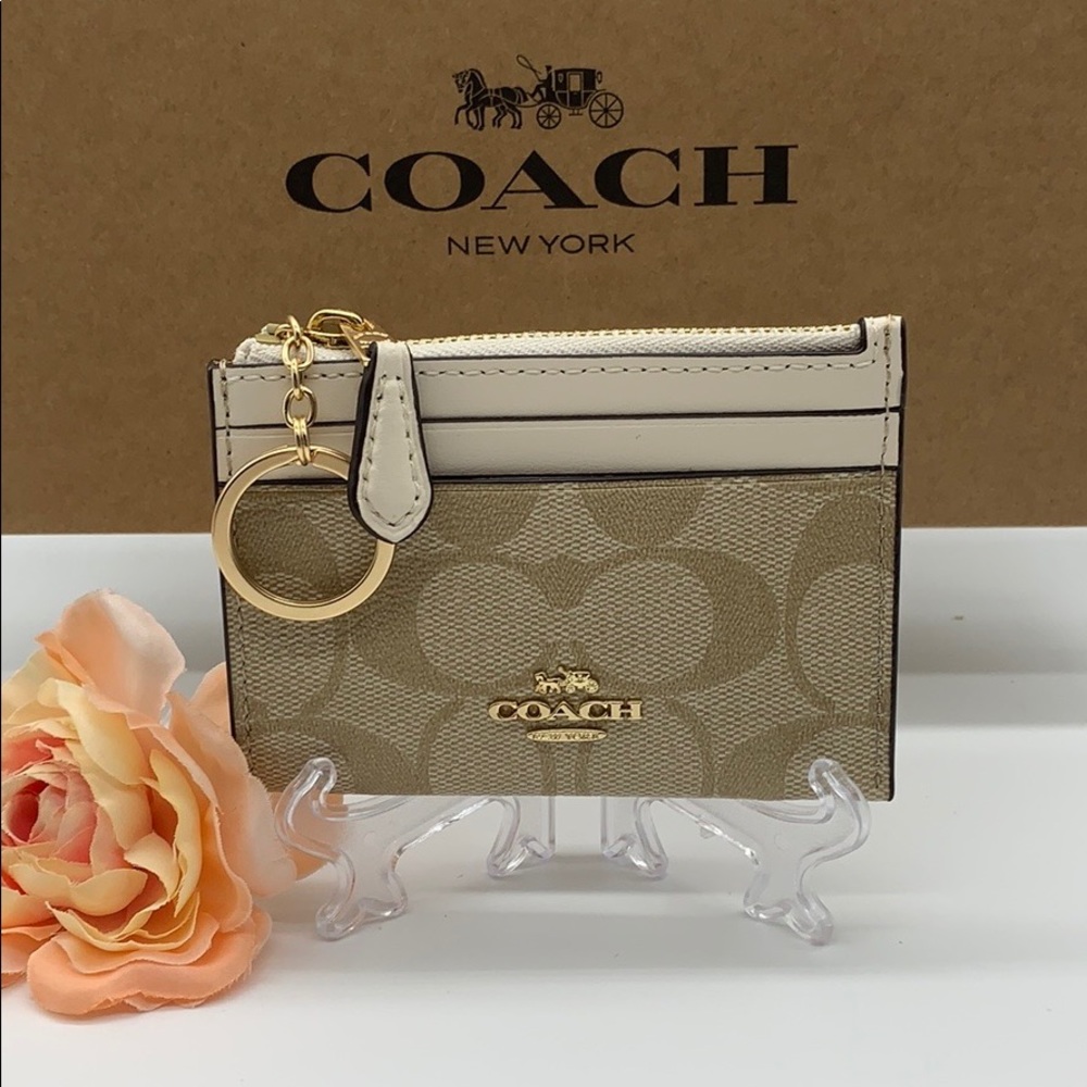 Mini Skinny Id Case In Signature Canvas - Picture 2 of 16